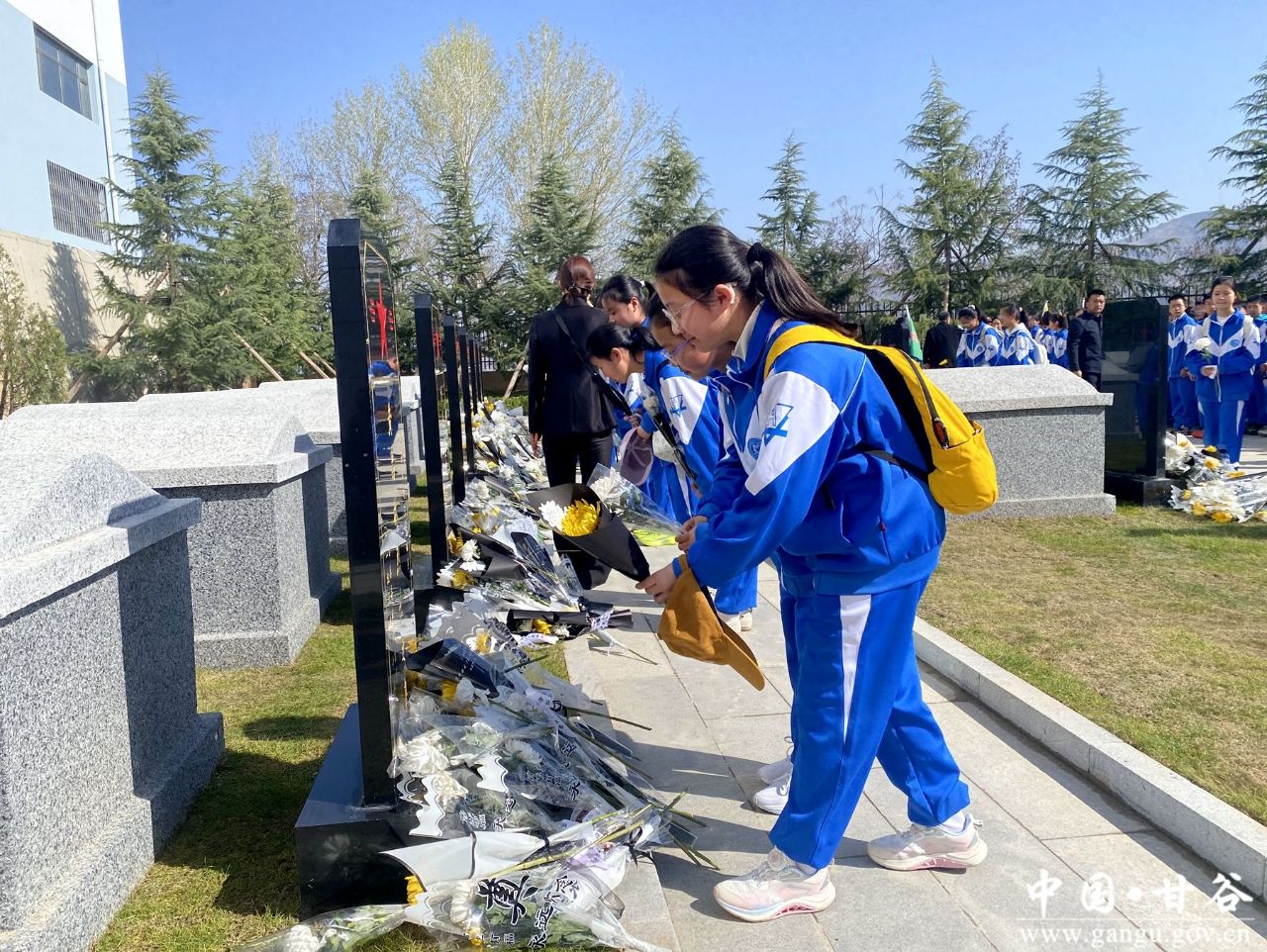 d58b7201ff20e24e8fc2bebf5a8659f4